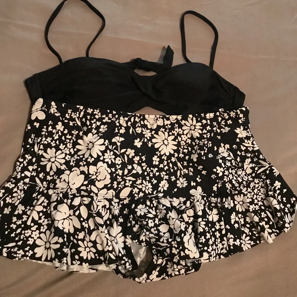BIKINI ๐ - Picture 5 of 5